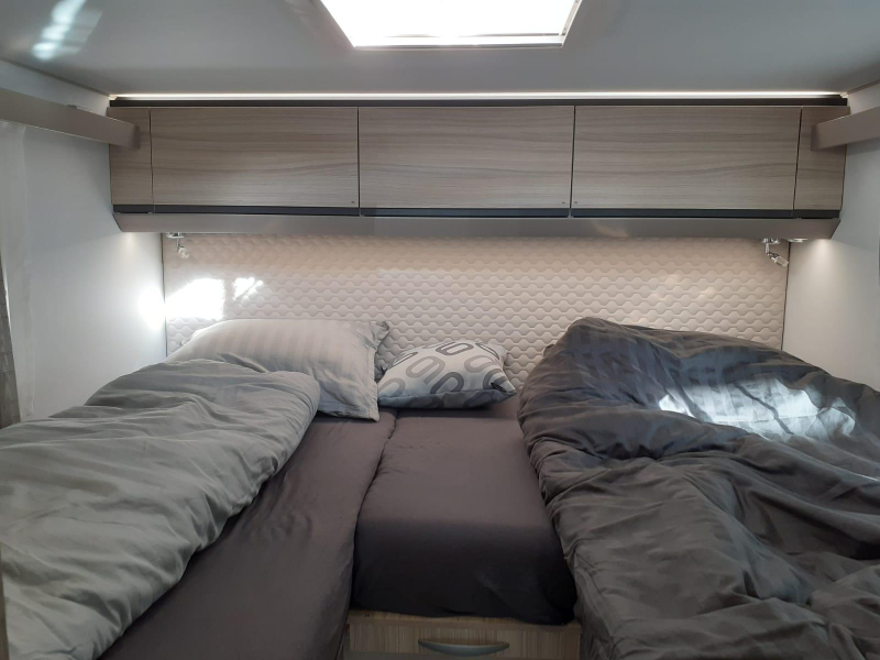 Compact Dl 60 Years Selection