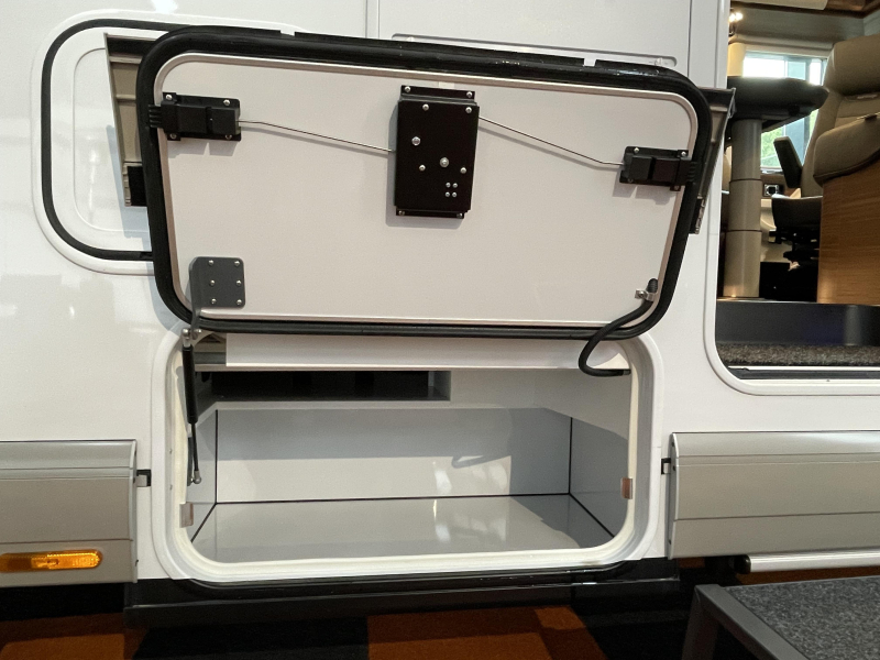 Chic C-line I 4.9 LE