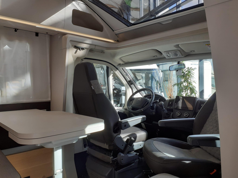 Coral Axess 600 SL