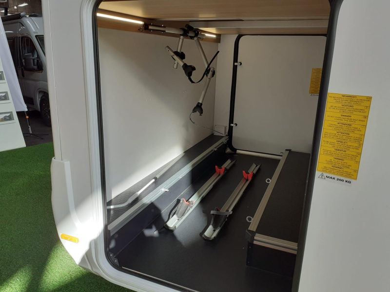 Coral Axess 600 SL