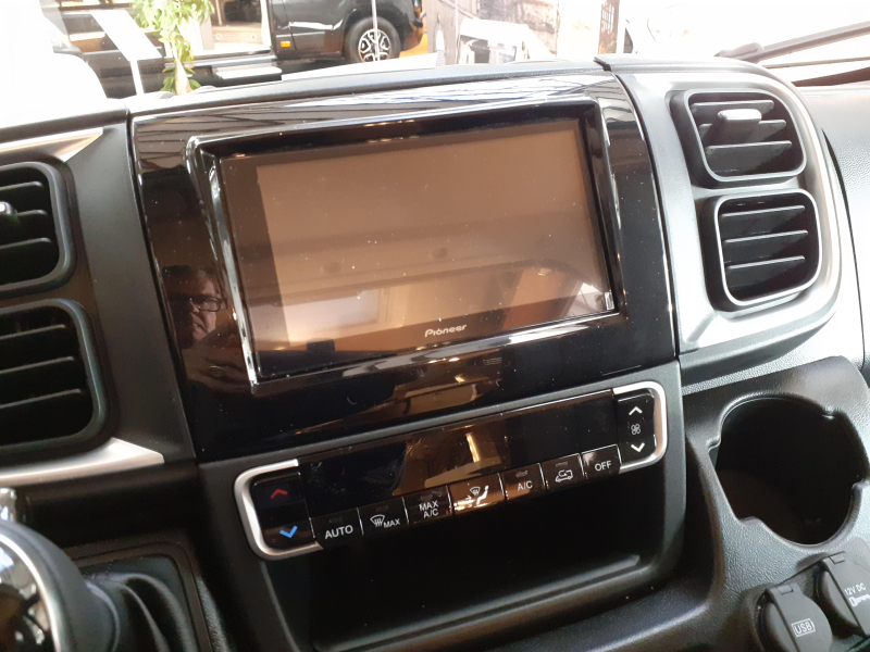 Van Compact 600 LE