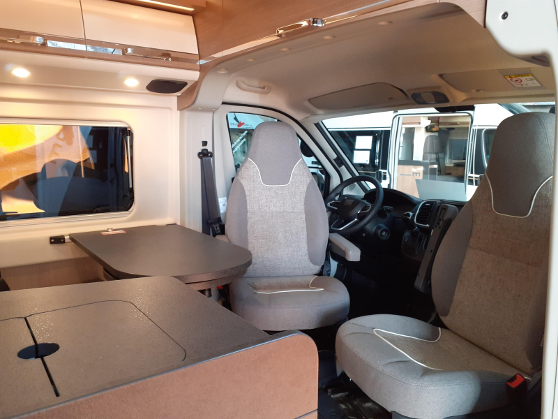 Van Compact 600 LE
