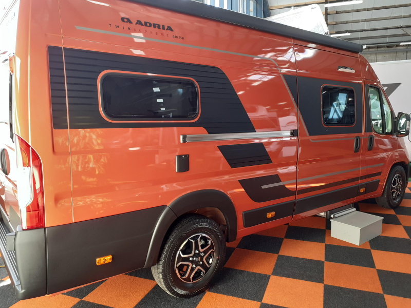 Twin Supreme 640 SLB