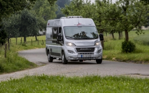 2016 Pressebilder malibu van Fahraufnahme 3
